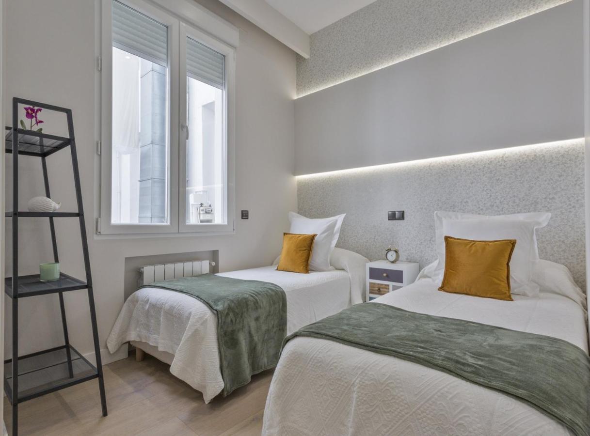 Charming City Center Apartment For 4 Perfect Location, Espoz Y Mina III Madrid Exterior photo