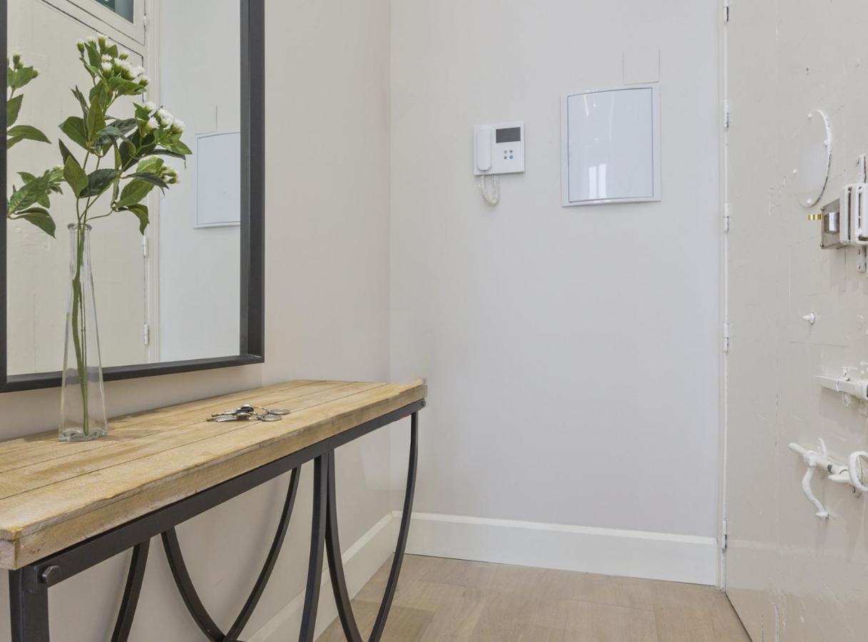 Charming City Center Apartment For 4 Perfect Location, Espoz Y Mina III Madrid Exterior photo